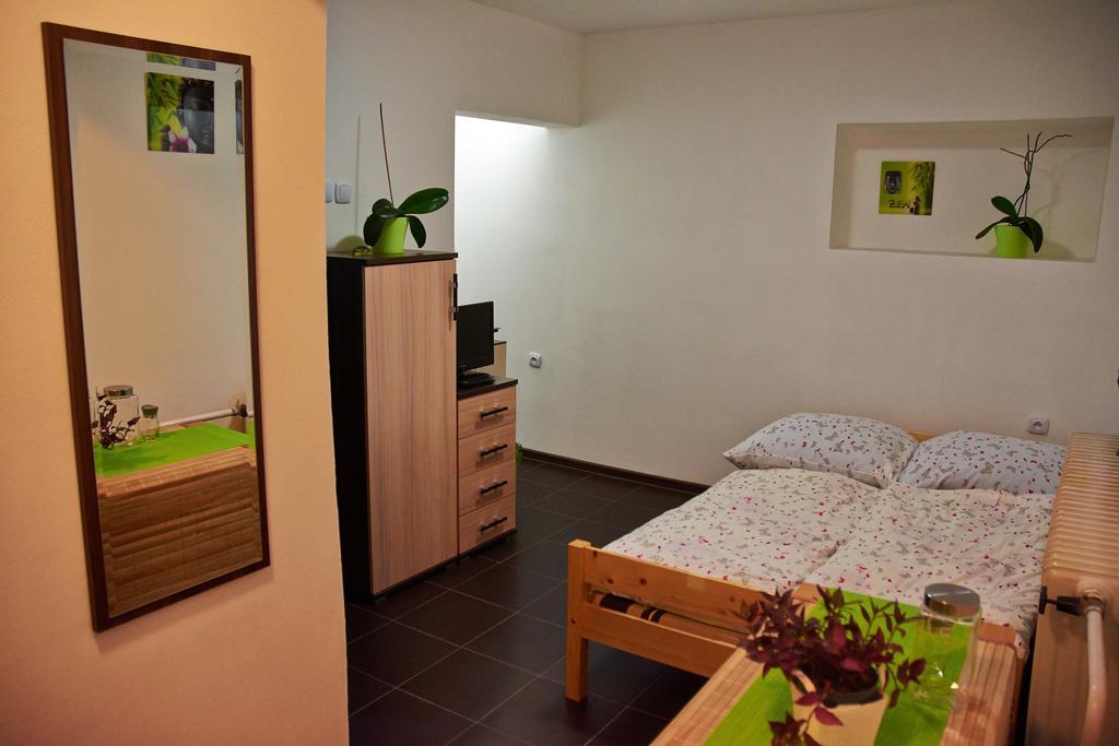 Apartment Pharamis Bešeňová Δωμάτιο φωτογραφία